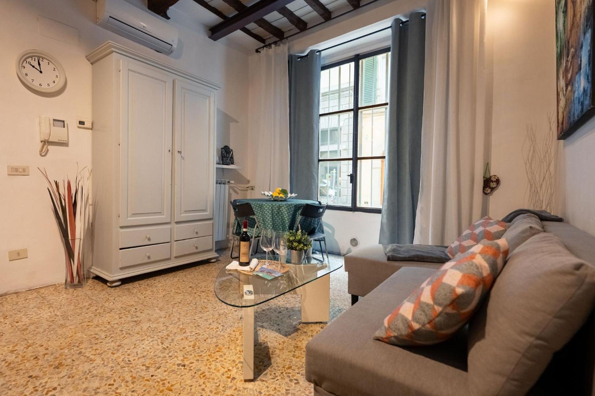 F1 - Santa Croce One Bedroom For Couples *